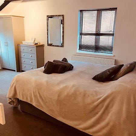Cosy And Peaceful Maisonette With Terrace, 키더민스터 외부 사진