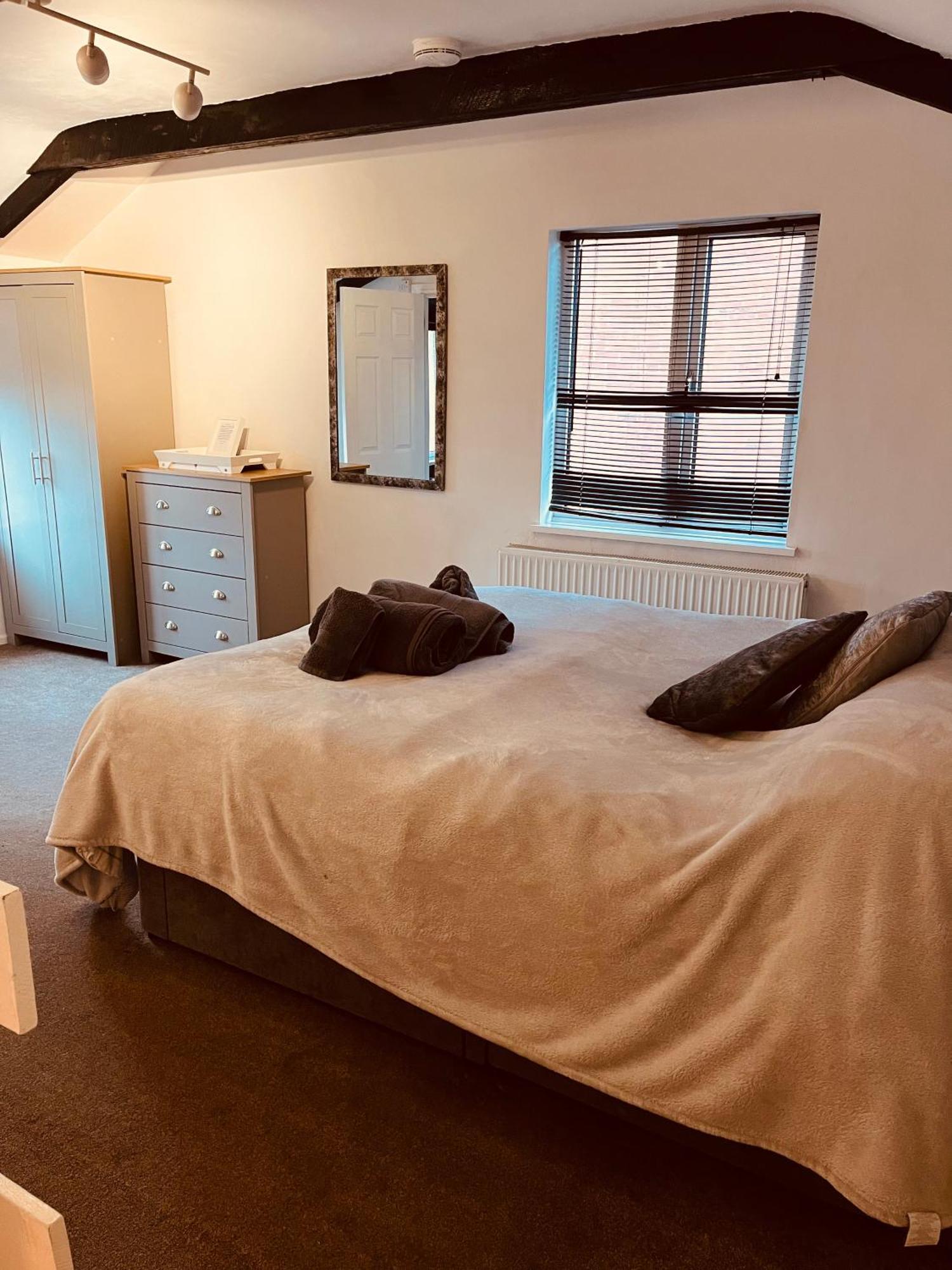 Cosy And Peaceful Maisonette With Terrace, 키더민스터 외부 사진